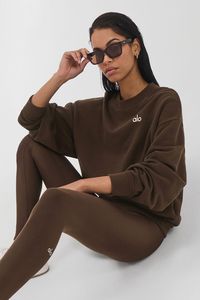 Accolade Crew Neck Pullover - Espresso | Alo Yoga