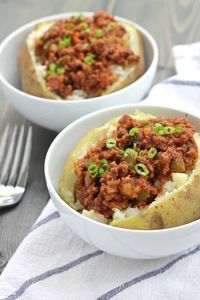 A family dinner favorite! Whole30 sloppy joe bowls is a simple meal made in under 30 minutes, with all natural ingredients.