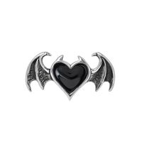 The black demon heart of a gothic seductress, nocturnally enticing her prey with ravishing enchantment. Fine English Pewter High-Definition cast ring Beautiful design with a gothic look and style It will last a lifetime with proper care