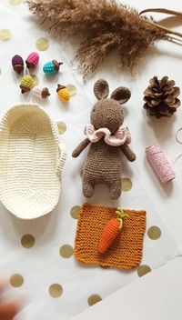 Adorable set of Easter soft toys that your kids would love to play with! Set consists of cute stuffed bunny with a beautiful collar, a little carrot and soft blanket all put in a basket.