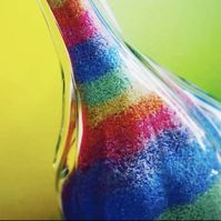 Before I made this I had no idea that white sand could be coloured with chalk!! Did you know that? #rainbow #rainbowsand #sandart #rainbowart #decorativevase #rainbowvase #colouredsand #sandart #coloredsand #craftideas #artsandcrafts #kidscrafts