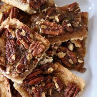 Maple Pecan Shortbread Squares