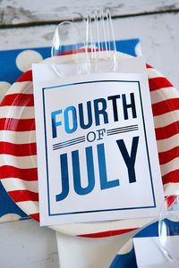 4th of July Utensil Holders | Free Printable 4th of July Utensil Holders for your party!