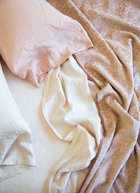 Linen Pillowcase in Rouge, Linen Pillowcase in Pearl, Linen Sheets in Pearl, Vienna Coverlet in Rouge