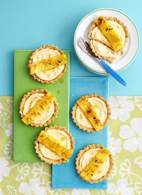 Piña colada tarts