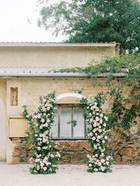 HOPELESS ROMANTICS - wedding directory   blog