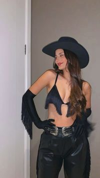 Cowgirl halloween costume // costume inspo // costume for college // costume ideas // costume inspiration // last minute costume