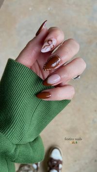 festive nail ideas, brown nails, bow nail design, winter luxe aesthetic, gold accents . . . #nailsofinstagram #nails #naildesign #brown #brownnails #brownnailsaesthetic #festive #festivenails #bownails #bow #frenchnails #brownfrench #almondshapenails #longnails #fallnails #thanksgiving #christmas #explore #fyp #foryoupage #goldnails #gold #trendy #trendynails #brownandwhitechrome #whitechrome #fallnails #winternails #holidaynailart