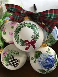 These hand painted 3 inch ornaments are a perfect addition to any decor. Great for a hostess gift. Each one is hand painted by hand and then a ribbon is selected to bring it all together. I have several designs 1. Wreath 2. Black and white flower pot 3. Tree with blue sky 3. Allover pink roses 4. Blue hydrangea 5. Christmas topiary 6. Black toile 7. Black and white stripes with pink rose Please in convo let me know the design you would like