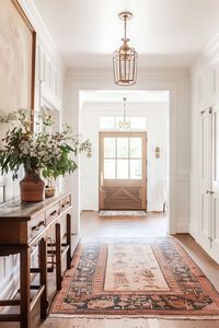 "Home Entryway Design Ideas to Impress Your Guests"   Looking for home indoor entryway decoration ideas? Transform your dream apartment with minimalist apartment styles and a warm home aesthetic. Ideal for small studio apartment ideas, home décor, bedroom design, and living room decoration.