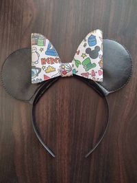 Check out this item in my Etsy shop https://www.etsy.com/listing/1167947551/movie-mouse-ears-headband-vacation-bow