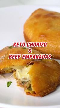 Hungry for something delicious and Keto-friendly? Meet our tasty Chorizo & Beef Empanadas, wrapped in cheesy Fat Head dough. Savory, satisfying, and sensationally Keto! 🥟🧀 #KetoDelight #KetoMexicanRecipe #LoveMyQueso