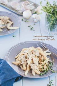 This creamy vegan mushroom alfredo is what dreams are made of. It's quick and easy, and so rich and cheesy that you'd never know it's completely dairy-free. You'll never guess the secret ingredient! #veganpasta #veganrecipes #quickrecipes