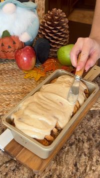 Loaded with the flavors of fall and less than 10 minutes to make, this Apple Butter Pull-Apart Loaf is excellent as an addition to breakfast or for a dessert treat!