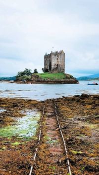 Castle Stalker |