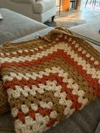 Simple granny square blanket