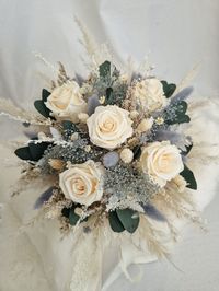 Brautstrauß Iceblau Grau Blau Creme ewige Rosen Champagner Bohostrauß Pampasgras Trockenblumenstrauß Boho Strauß Trockenblumen Hochzeit von AtelierAnnaHandmade auf Etsy