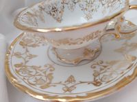 1840..year /old Paris antique porcelain cup, antique rare Cup in good condition, if the wear is gold, the porcelain is not thin..a great item for a collection, a gift.