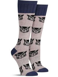 After a night in your sleeping bag listening the “hoo, hoo” outside, emerge from your tent in these cool owl socks with touches of navy blue.