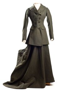 Woman’s gray-green wool riding habit, early 20th century. Label: Charles Wm. Davis / Tailor to Royalty / 56 Brook Street W. / Exactly Opposite Claridge’s Hotel / Riding Habits, Tailor Gowns, etc. Charleston Museum