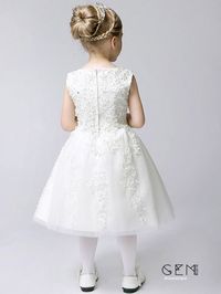 Flower Girl Dresses Short A Line Lace Tulle White Flower Girl Dress #EFS02 at GemGrace. View more special Flower Girl Dresses now? #GemGrace To buy delicate gowns at affordable prices. Over 399 new styles added, shop now to get $5 off! All free shipping!