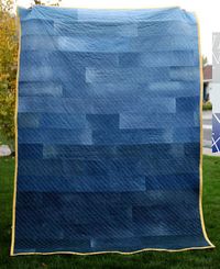 Tutorial: Ombre denim quilt. Jeans. Great project.