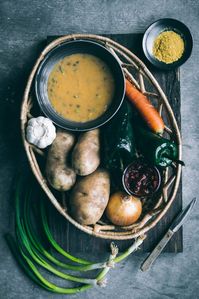 VEGAN Khachapuri w/ low-fat 'cheeseless' Potato sauce - Love is in my Tummy