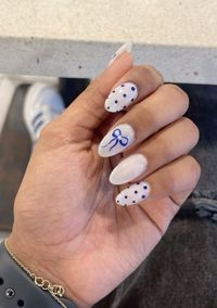 #nail#nails#bows #pookadots#bownail#nailsinpo#nailinspo