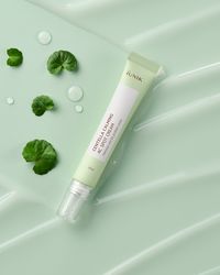 Give your skin a bit of relief with this spot cream. Formulated with centella asiatica extract, it'll hit refresh on your skin and reduce the appearance of pesky spots. Details This product is artificial fragrance-free. This product is vegan. It does not contain animal or animal-derived ingredients. Skin Solutions: Centella asiatica extract cares for sensitive skin, offering a soothing sensation. Willow bark extract helps remove dead skin cells. Tea tree extract promotes clearer and healthier-lo