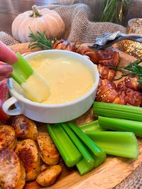 Gouda Cheddar Cheese Sauce - The Rose Table