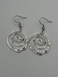 Silver Swirl Geometric Earrings,  Swirls Dangle Drop Earrings, Swirly Jewelry, Spiral Earrings,Trendy Earrings, Geometric Spiral,Gift for Her, Birthday Gift, appreciation gift, Just because Gift, Gift for her, Mother's Day gift.  I do not ship invoices unless requested. Feel free to message me if you have any questions. I would be happy to help. Other Spiral Jewelry: https://www.etsy.com/listing/1268065642/gold-swirls-dangle-drop-earrings-swirly?click_key=9bc01de610b1d996c38d2a51442d7993b71d3658