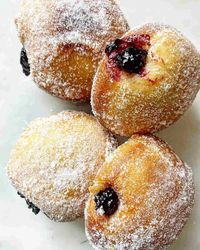 Pampushky (Ukrainian Sweet Donuts) - Chef's Pencil