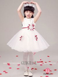 Short Tulle Lace Beaded Pageant Dress with Flowers #EFG23 at GemGrace. #2019 #FlowerGirlDresses Shop now to get $10 off. Biggest new arrivals for wedding dresses and prom dresses at wholesale prices. View Flower Girl Dresses,First Communion Dresses,White Flower Girl Dresses,Tulle Flower Girl Dresses for more ideas. Click to view!