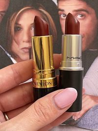 This Is The 1990s Lipstick Shade Loved By Rachel Green & Aaliyah