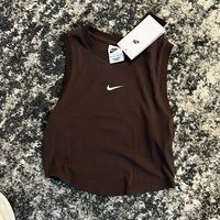 Nike Nwt Xs Ribbed Tank