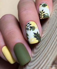 Olive Leaves manicure