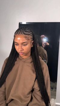 Discover the art of simplicity with our Pinterest video tutorial on ‘Simple Fulani Braids’! 🌸 Elevate your style with easy-to-follow steps, creating a look that seamlessly blends tradition with modern chic. From elegant beads to minimalist patterns, these Fulani braids are perfect for embracing your natural beauty. Dive into the world of effortless elegance and make a statement with your braided beauty! ✨💖 #FulaniBraids #BraidTutorial #ChicHairstyles