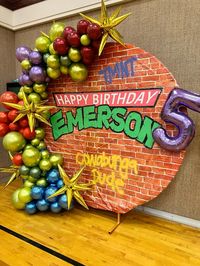 #tmnt #birthdaypartythemes #birthdaypartyideas #kidsbirthdayideas #partyideasforkids #party #balloongarland #balloondecor #balloons