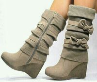 Love these #boots and the #bows are super girly #fashion