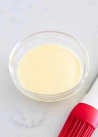 Learn how to use this easy egg wash recipe to create beautiful finishes on your bakes! This technique works for pastry dough, and much more.