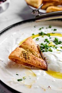 5-Ingredient Garlic Yogurt Sauce