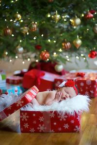 23 Adorable DIY Christmas Baby Photo Ideas - Just Simply Mom