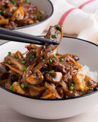 Beef, Mushroom & Ginger Stir-fry - Marion's Kitchen