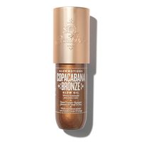 Leave the skin with a soft shimmering glow with Sol de Janeiro Copacabana Bronze Glow Oil, a body oil that moisturises and softens the skin.