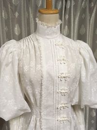 半・分解展 の 型紙: Gigot Sleeve Blouse