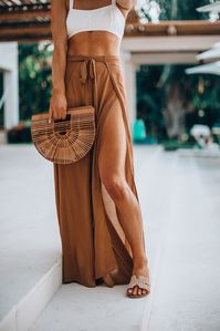 Vacation Style: Cover-Up Pants | Cella Jane #vacay #poolside #beachwear #beachvacationoutfits