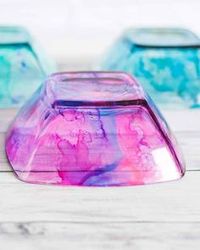 Food Safe Dishes with Alcohol Inks - DIY Colorful Dishes Tutorial