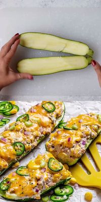 These Tuna Melts Zucchini Boats are the healthier and lighter version of the classic tuna melt recipe. They are a delicious low carb recipe that’s perfect for a light lunch or brunch.