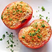 An easy recipe for wonderfully flavorful broiled tomatoes with Parmesan cheese. Great as an appetizer, as a side dish, or for breakfast!