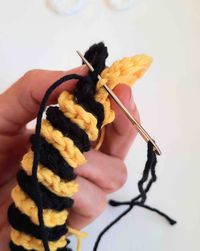 queen bee crochet pattern